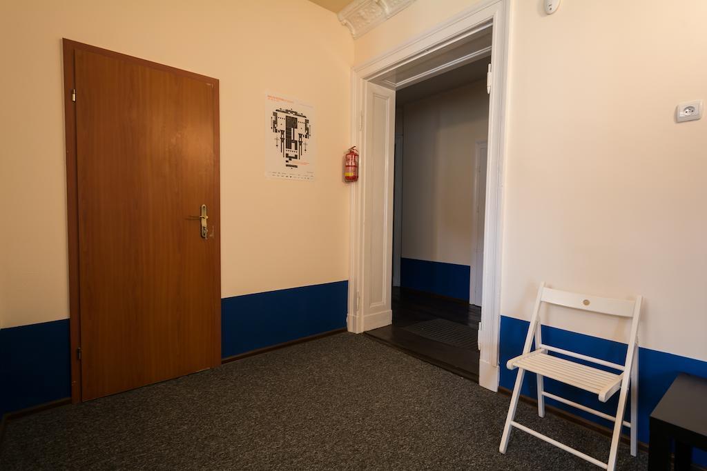 Hostel Awangarda Poznan Bagian luar foto