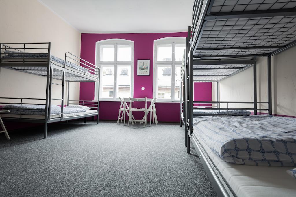Hostel Awangarda Poznan Ruang foto