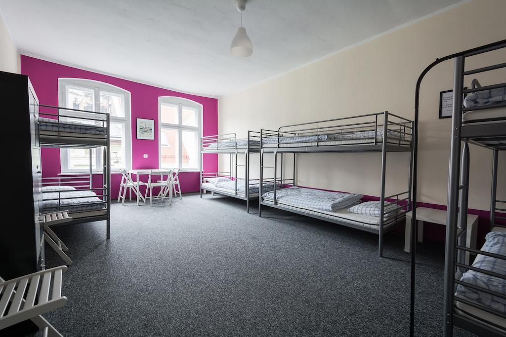 Hostel Awangarda Poznan Bagian luar foto